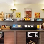 Apartahotel Adagio Access Vauban Lila