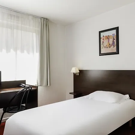 Adagio Access Vauban 3*